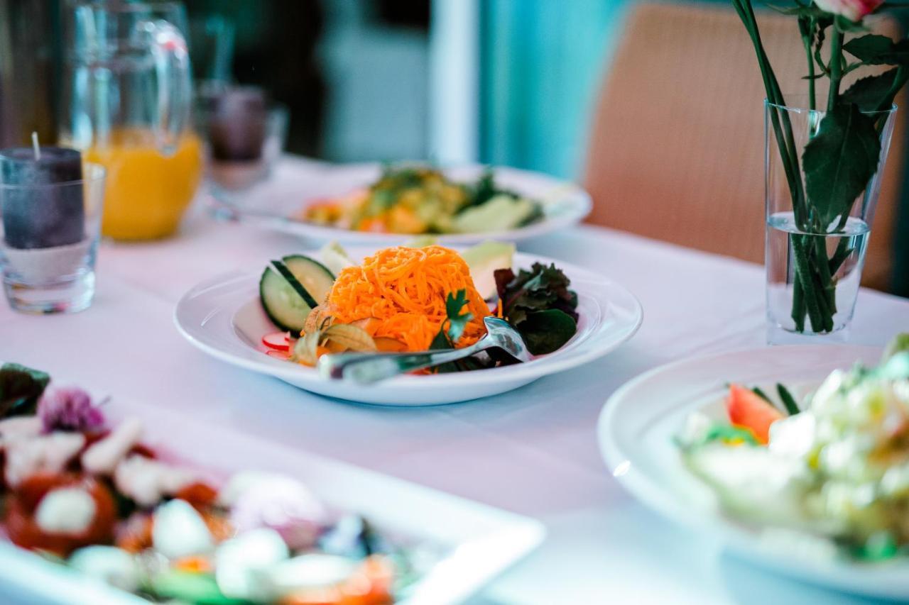 Hotel Restaurant Felix Бенсхайм Экстерьер фото